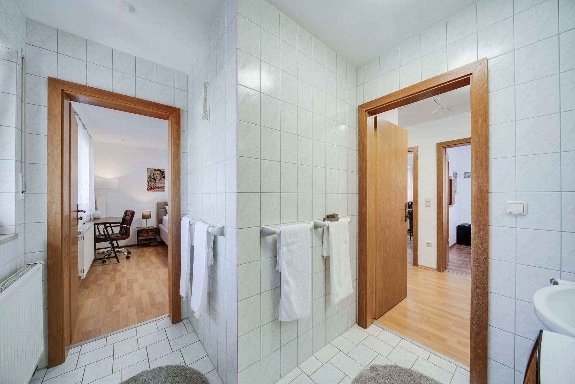 Fewo-Lavees Moderne Zentrale Fewo Nahe Omv Wacker Kliniken Burg -Eigener Eingang-Schluesselloser Check In بورغهاوزن المظهر الخارجي الصورة